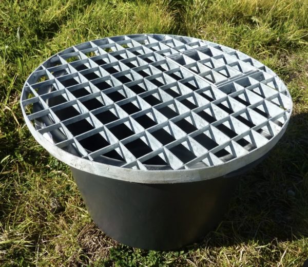 Water feature underground reservoir with galvanised steel grid x 4 sizes