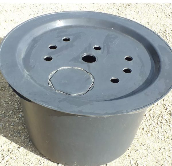50cm plastic reservoir with fibreglass lid - 32cm deep